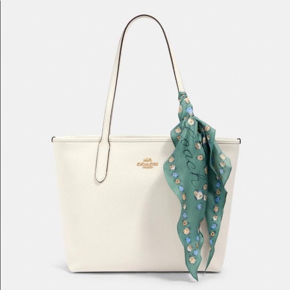 Coach Essential Tea Rose Silk Diamond Scarf - Picture 5 of 5